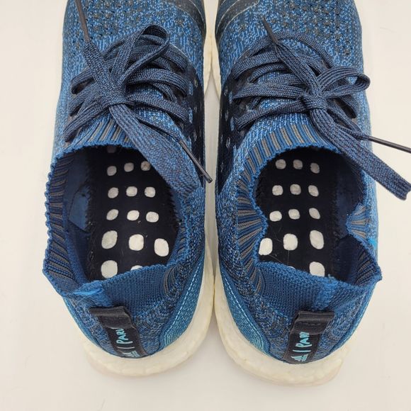 Athletic_Shoes
